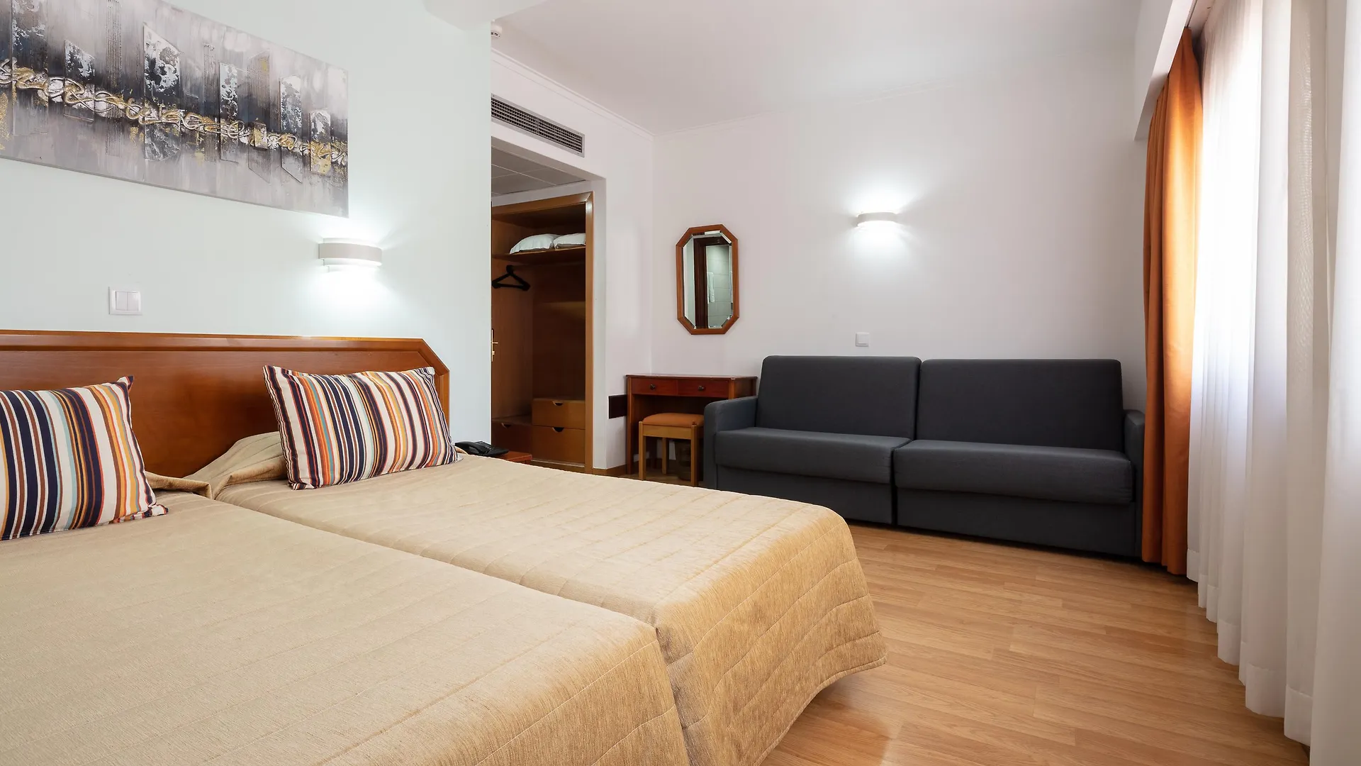 Hotel Anjos Lisbon